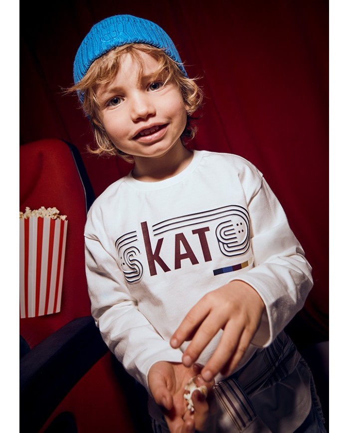 Bernumode | Mayoral: L/s t-shirt €13.64 Boys’ long-sleeve t-shirt with round neckline. Decorative elements: embossed print, screen print. Choosing Better Cotton products supports sustainable cotton production initiatives.