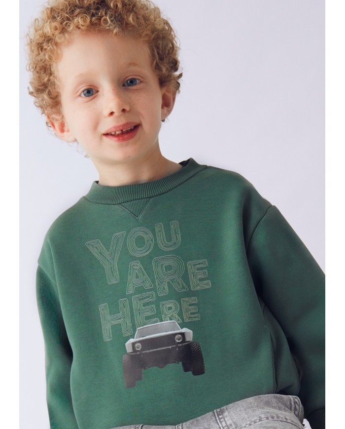 Bernumode | Mayoral: Car print pullover for boy €21.07 Boys’ long-sleeve sweatshirt with a round neckline. Functional front pockets. Decorative elements: printed design. Motifs inspired by the world of motorsports. Bernumode | Mayoral: Car print pullover for boy €21.07 Boys’ long-sleeve sweatshirt with a round neckline. Functional front pockets. Decorative elements: printed design. Motifs inspired by the world of motorsports.