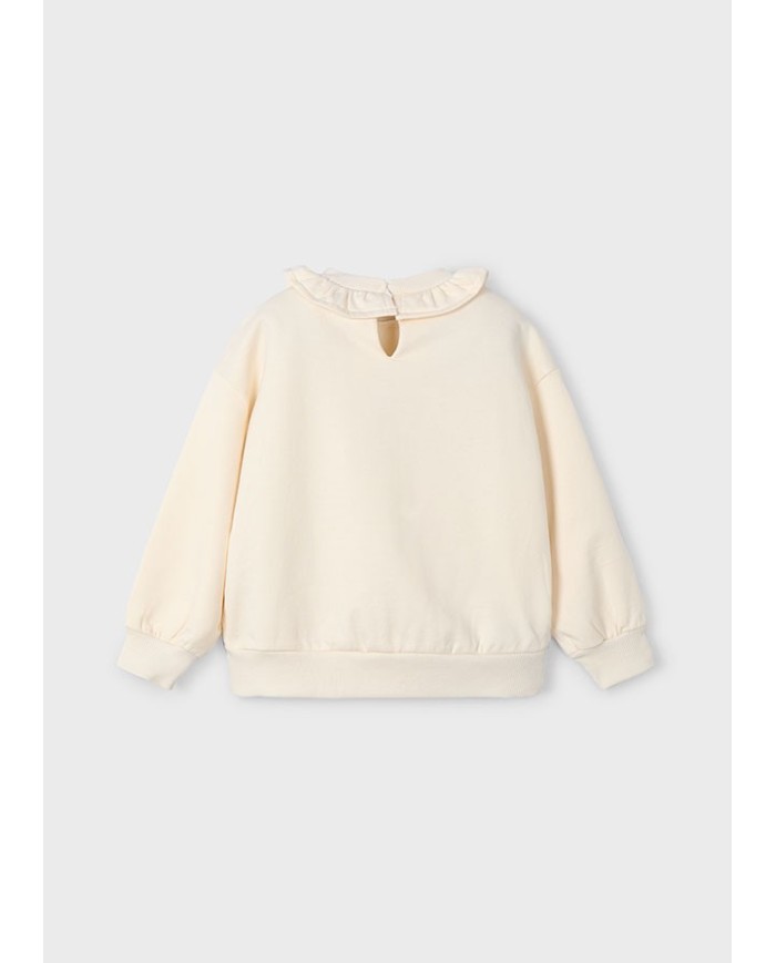 Bernumode | Mayoral: Ruffled collar pullover for girl €23.55 Girls’ long-sleeve sweatshirt with a round ruffled neckline. Elastic cuffs and hem for a comfortable fit. Decorative elements: embroidery. Made from Better Cotton to support sustainable production. Bernumode | Mayoral: Ruffled collar pullover for girl €23.55 Girls’ long-sleeve sweatshirt with a round ruffled neckline. Elastic cuffs and hem for a comfortable fit. Decorative elements: embroidery. Made from Better Cotton to support sustainable production.