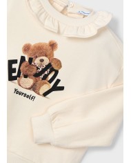 Bernumode | Mayoral: Свитшот на девочку с принтом мишки и декоративной оборкой 23,55 € Девчачий свитшот с длинным рукавом. Круглый ворот с рюшами. Эластичные манжеты и низ для удобной посадки. Элементы декора: вышивка. Сделан из хлопка Better Cotton, поддерживая устойчивое производство.
 Bernumode | Mayoral: Свитшот на девочку с принтом мишки и декоративной оборкой 23,55 € Девчачий свитшот с длинным рукавом. Круглый ворот с рюшами. Эластичные манжеты и низ для удобной посадки. Элементы декора: вышивка. Сделан из хлопка Better Cotton, поддерживая устойчивое производство.