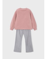 Bernumode | Mayoral: Komplekts meitenei (pulovers un legingi) 32,64 € Meiteņu komplekts, kas sastāv no brīvā stila džempera ar apaļu kakla izgriezumu un dekoratīvu izšuvumu priekšpusē, kā arī legingiem ar elastīgu jostasvietu maksimālai ērtībai. Ideāla izvēle ikdienas valkāšanai un aktīvām spēlēm. Bernumode | Mayoral: Komplekts meitenei (pulovers un legingi) 32,64 € Meiteņu komplekts, kas sastāv no brīvā stila džempera ar apaļu kakla izgriezumu un dekoratīvu izšuvumu priekšpusē, kā arī legingiem ar elastīgu jostasvietu maksimālai ērtībai. Ideāla izvēle ikdienas valkāšanai un aktīvām spēlēm.