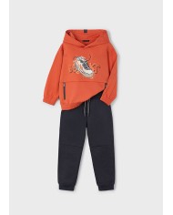 Bernumode | Mayoral: Tracksuit for boys (Hoodie, pants) €32.64 Two-piece boys’ sports set with long-sleeve hoodie sweatshirt featuring elastic cuffs and hem, zippered pockets, and printed details, paired with comfortable elastic-waist sports pants with drawstring, elastic cuffs, and a functional back pocket. Perfect set for active play and everyday wear.