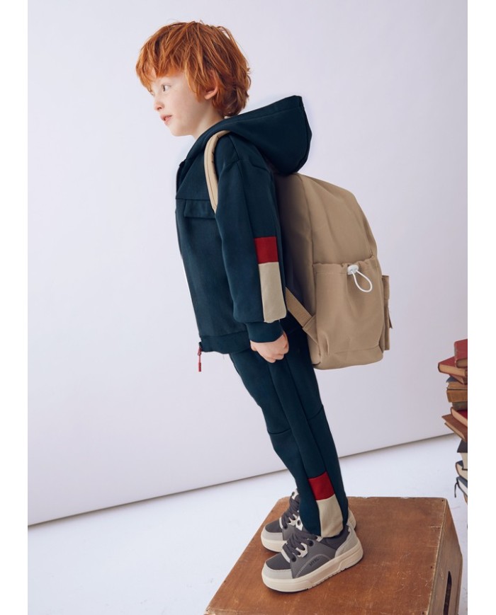 Bernumode | Mayoral: Tracksuit for boys €39.26 Three-piece boys’ sports set consisting of a long-sleeve hoodie sweatshirt with front zipper, elastic-waist sports pants with drawstring, and a matching T-shirt. Decorative elements: print. Made from Better Cotton, supporting sustainable cotton production. Perfect set for active play and everyday wear.