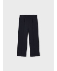 Bernumode | Mayoral: 2 trousers tracksuit for girl €41.74 Three-piece girls’ sports set consisting of a long-sleeve hoodie sweatshirt with front zipper and adjustable drawstring at the hem, and two pairs of elastic-waist sports pants. One pair features elastic cuffs and functional front pockets. Decorative elements: print. Perfect set for active play and everyday wear.
