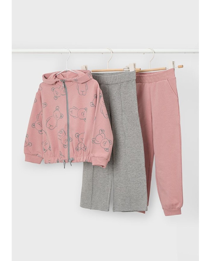 Bernumode | Mayoral: 2 trousers tracksuit for girl €41.74 Three-piece girls’ sports set consisting of a long-sleeve hoodie sweatshirt with front zipper and adjustable drawstring at the hem, and two pairs of elastic-waist sports pants. One pair features elastic cuffs and functional front pockets. Decorative elements: print. Perfect set for active play and everyday wear.
 Bernumode | Mayoral: 2 trousers tracksuit for girl €41.74 Three-piece girls’ sports set consisting of a long-sleeve hoodie sweatshirt with front zipper and adjustable drawstring at the hem, and two pairs of elastic-waist sports pants. One pair features elastic cuffs and functional front pockets. Decorative elements: print. Perfect set for active play and everyday wear.