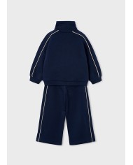 Bernumode | Mayoral: Sporta tērps meitenei (Jaka un bikses) 41,74 € Meiteņu komplekts: garo piedurkņu džemperis ar priekšējo rāvējslēdzēju, funkcionālām kabatām un izšuvumiem, kā arī bikses ar elastīgu jostasvietu ērtai pieguļai. Ideāla izvēle aktīvai atpūtai un ikdienas valkāšanai.