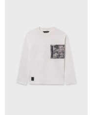 Bernumode | Mayoral: L/s t-shirt €16.45 Boys’ long-sleeve t-shirt with a round neckline. Features a zippered pocket for convenience. Perfect for everyday wear and active play. Bernumode | Mayoral: L/s t-shirt €16.45 Boys’ long-sleeve t-shirt with a round neckline. Features a zippered pocket for convenience. Perfect for everyday wear and active play.