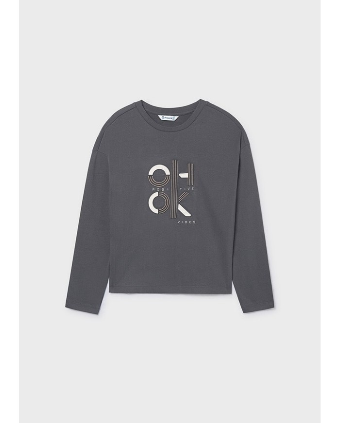 Bernumode | Mayoral: L/s t-shirt €16.45 Unisex long-sleeve t-shirt for kids with a round neckline. Decorative elements include embossed details and screen print, making it a stylish and versatile choice for everyday wear.