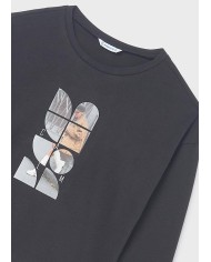 Bernumode | Mayoral: Футболка с длинным рукавом на девочку 15,62 € Футболка для девочки свободного кроя с круглым вырезом. Изготовлена из 100% хлопка Better Cotton, мягкая и приятная на ощупь. Элементы декора: стильная сериграфия (print). Приобретая этот продукт, вы поддерживаете устойчивое производство хлопка.
