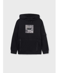Bernumode | Mayoral: Contrast pullover €27.19 Boys’ long-sleeve hoodie sweatshirt with a hood. Features a side pocket and zippered pockets for convenience. Decorative elements include high-density print and screen print details, making it a stylish and practical choice for everyday wear and active play. Bernumode | Mayoral: Contrast pullover €27.19 Boys’ long-sleeve hoodie sweatshirt with a hood. Features a side pocket and zippered pockets for convenience. Decorative elements include high-density print and screen print details, making it a stylish and practical choice for everyday wear and active play.
