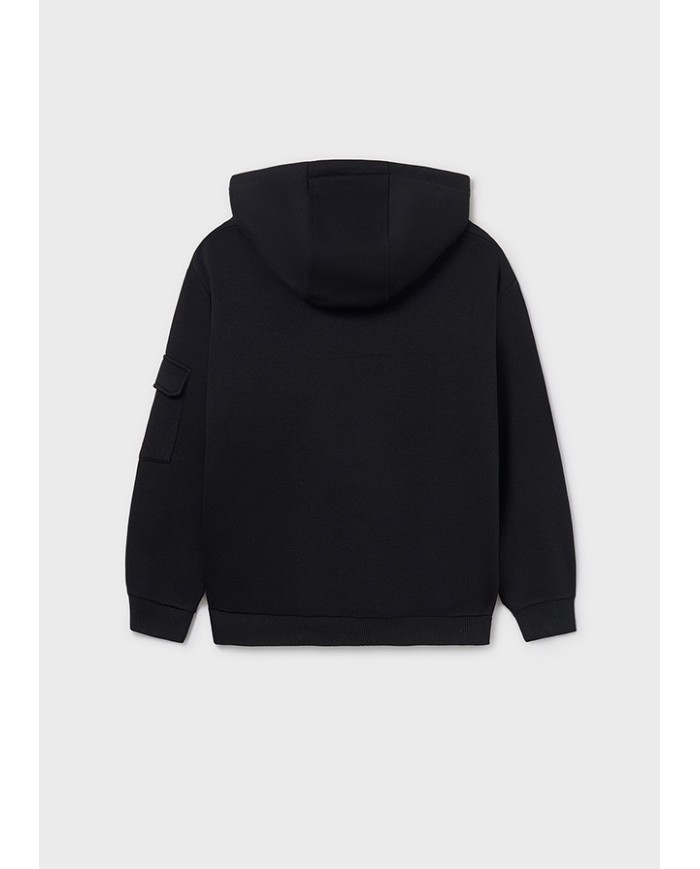 Bernumode | Mayoral: Байка с капюшоном на мальчика 27,19 € Свитшот для мальчика с длинными рукавами и капюшоном. Оснащён боковым карманом и карманами на молнии для удобства. Элементы декора включают рельефный принт (high density print) и сериграфию, создавая стильный и практичный вариант для повседневной носки и активного отдыха.
 Bernumode | Mayoral: Байка с капюшоном на мальчика 27,19 € Свитшот для мальчика с длинными рукавами и капюшоном. Оснащён боковым карманом и карманами на молнии для удобства. Элементы декора включают рельефный принт (high density print) и сериграфию, создавая стильный и практичный вариант для повседневной носки и активного отдыха.