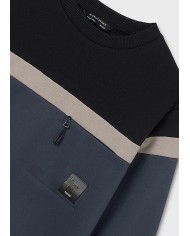 Bernumode | Mayoral: Байка на мальчика 25,54 € Свитшот для мальчика с длинными рукавами и круглым вырезом. Оснащён передними карманами для удобства. Элементы декора включают контрастные вставки и рельефный узор (embossed), создавая стильный и практичный вариант для повседневной носки.
 Bernumode | Mayoral: Байка на мальчика 25,54 € Свитшот для мальчика с длинными рукавами и круглым вырезом. Оснащён передними карманами для удобства. Элементы декора включают контрастные вставки и рельефный узор (embossed), создавая стильный и практичный вариант для повседневной носки.