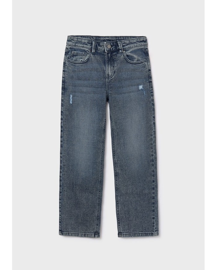 Bernumode | Mayoral: Zēnu plata piegriezuma džinsi 27,19 € Unisex džinsi ar rāvējslēdzēja un pogas aizdari. Jostasvieta ar regulējamu gumiju un pogām iekšpusē ērtākai piegulšanai. Izgatavoti no ērta džinsa auduma, kas lieliski der ikdienas tērpiem. Funkcionālas priekšējās un aizmugurējās kabatas. Dekorēti ar stilīgiem plīsumiem. Universāls unisex dizains, pateicoties neitrālajiem toņiem un klasiskajam piegriezumam.Izvēloties mūsu kokvilnas izstrādājumus, jūs atbalstāt ieguldījumus Better Cotton iniciatīvā ilgtspējīgākai kokvilnas audzēšanai.