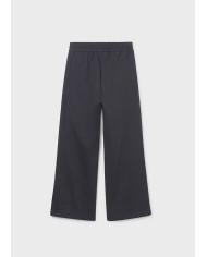 Bernumode | Mayoral: Wide leg fur pant for girls €21.07 Flared trousers for girl, wide at the hem. Elastic waistband for a comfortable fit. Made from soft and warm corduroy knit fabric, perfect for everyday wear during the colder months.
 Bernumode | Mayoral: Wide leg fur pant for girls €21.07 Flared trousers for girl, wide at the hem. Elastic waistband for a comfortable fit. Made from soft and warm corduroy knit fabric, perfect for everyday wear during the colder months.