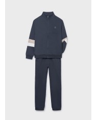 Bernumode | Mayoral: Спортивный костюм на мальчика 43,72 € Унисекс спортивный костюм из двух частей, состоящий из толстовки и длинных спортивных штанов.
Толстовка с длинными рукавами, с капюшоном и боковым карманом. Декоративные элементы: рельефный принт и нанесение методом шелкографии.
Спортивные штаны унисекс, очень удобные. Эластичный пояс с шнурком и эластичные манжеты для лучшей посадки. Боковые карманы. Универсальный дизайн благодаря нейтральной цветовой гамме и форме, подходит как для мальчиков, так и для девочек.
 Bernumode | Mayoral: Спортивный костюм на мальчика 43,72 € Унисекс спортивный костюм из двух частей, состоящий из толстовки и длинных спортивных штанов.
Толстовка с длинными рукавами, с капюшоном и боковым карманом. Декоративные элементы: рельефный принт и нанесение методом шелкографии.
Спортивные штаны унисекс, очень удобные. Эластичный пояс с шнурком и эластичные манжеты для лучшей посадки. Боковые карманы. Универсальный дизайн благодаря нейтральной цветовой гамме и форме, подходит как для мальчиков, так и для девочек.