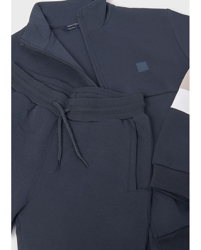 Bernumode | Mayoral: Tracksuit for boy €43.72 Unisex two-piece tracksuit with a sweatshirt and long pants.
Long-sleeve unisex sweatshirt with a hood and side pocket. Decorative elements: high-density print and screen print details.
Unisex long sports pants, highly comfortable. Elastic waistband with drawstring and elastic cuffs for a better fit. Side pockets. A versatile unisex design suitable for both boys and girls due to neutral tones and shape.
 Bernumode | Mayoral: Tracksuit for boy €43.72 Unisex two-piece tracksuit with a sweatshirt and long pants.
Long-sleeve unisex sweatshirt with a hood and side pocket. Decorative elements: high-density print and screen print details.
Unisex long sports pants, highly comfortable. Elastic waistband with drawstring and elastic cuffs for a better fit. Side pockets. A versatile unisex design suitable for both boys and girls due to neutral tones and shape.