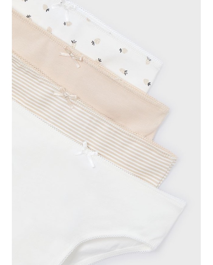 Bernumode | Mayoral: Трусы (4 шт.) на девочку 15,62 € Набор из четырёх трусиков для девочки. Удобные, мягкие и практичные, идеально подходят для повседневной носки.
 Bernumode | Mayoral: Трусы (4 шт.) на девочку 15,62 € Набор из четырёх трусиков для девочки. Удобные, мягкие и практичные, идеально подходят для повседневной носки.