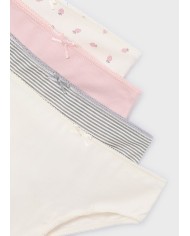 Bernumode | Mayoral: Трусы (4 шт.) на девочку 15,62 € Набор из четырёх трусиков для девочки. Удобные, мягкие и практичные, идеально подходят для повседневной носки.
 Bernumode | Mayoral: Трусы (4 шт.) на девочку 15,62 € Набор из четырёх трусиков для девочки. Удобные, мягкие и практичные, идеально подходят для повседневной носки.