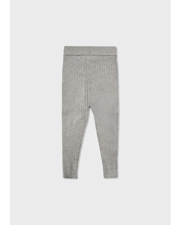 Bernumode | Mayoral: Adīti legingi meitenei 18,10 € Meiteņu legingi ar elastīgu jostu, izgatavoti no mīksta trikotāžas auduma ērtībai. Rotāti ar dekoratīvu loku, piemēroti ikdienai un stilīgam izskatam.