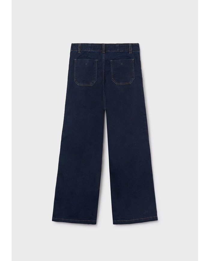 Bernumode | Mayoral: Relax long dress pant for girl €27.19 Flared-style trousers for girls, wide at the hem. Adjustable elastic waistband with buttons on the inside for a better fit. Comfortable and versatile denim fabric, ideal for everyday outfits. Functional front pockets. Functional back pockets.
