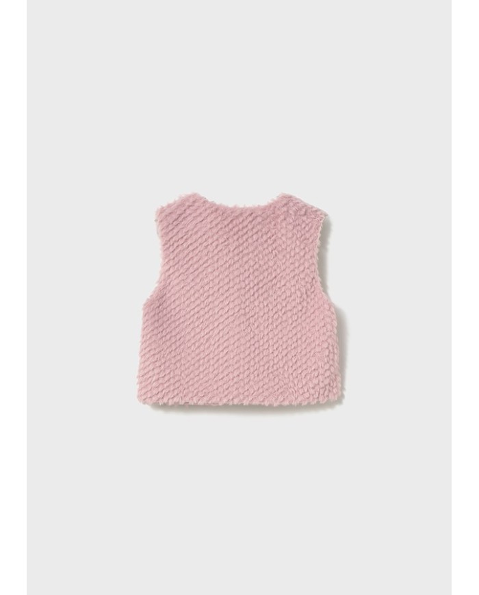Bernumode | Mayoral: Жилетка на девочку 21,07 € Жилет для малышки. Скрытая застёжка на кнопку для быстрого и удобного надевания. Мягкий и приятный внешний материал из искусственного меха. Мягкая подкладка из полиэстера.
 Bernumode | Mayoral: Жилетка на девочку 21,07 € Жилет для малышки. Скрытая застёжка на кнопку для быстрого и удобного надевания. Мягкий и приятный внешний материал из искусственного меха. Мягкая подкладка из полиэстера.