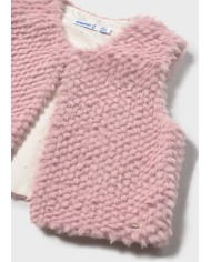 Bernumode | Mayoral: Жилетка на девочку 21,07 € Жилет для малышки. Скрытая застёжка на кнопку для быстрого и удобного надевания. Мягкий и приятный внешний материал из искусственного меха. Мягкая подкладка из полиэстера.
 Bernumode | Mayoral: Жилетка на девочку 21,07 € Жилет для малышки. Скрытая застёжка на кнопку для быстрого и удобного надевания. Мягкий и приятный внешний материал из искусственного меха. Мягкая подкладка из полиэстера.