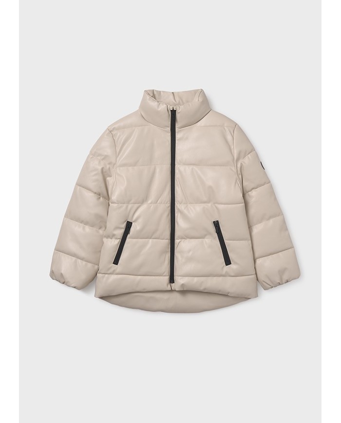 Bernumode | Mayoral: Girl's jacket €52.48 Jacket from the Mayoral collection.This padded model is made from smooth fabric and features synthetic insulation for extra comfort in cold weather.
Simple cut that allows freedom of movement.
Two side zippered pockets.
Convenient zipper makes it easy to put on and take off.
Raised collar provides added protection against the cold.
Smooth outer material.
 Bernumode | Mayoral: Girl's jacket €52.48 Jacket from the Mayoral collection.This padded model is made from smooth fabric and features synthetic insulation for extra comfort in cold weather.
Simple cut that allows freedom of movement.
Two side zippered pockets.
Convenient zipper makes it easy to put on and take off.
Raised collar provides added protection against the cold.
Smooth outer material.