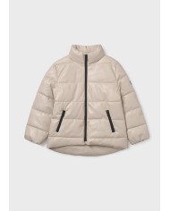 Bernumode | Mayoral: Girl's jacket €52.48 Jacket from the Mayoral collection.This padded model is made from smooth fabric and features synthetic insulation for extra comfort in cold weather.
Simple cut that allows freedom of movement.
Two side zippered pockets.
Convenient zipper makes it easy to put on and take off.
Raised collar provides added protection against the cold.
Smooth outer material.
 Bernumode | Mayoral: Girl's jacket €52.48 Jacket from the Mayoral collection.This padded model is made from smooth fabric and features synthetic insulation for extra comfort in cold weather.
Simple cut that allows freedom of movement.
Two side zippered pockets.
Convenient zipper makes it easy to put on and take off.
Raised collar provides added protection against the cold.
Smooth outer material.