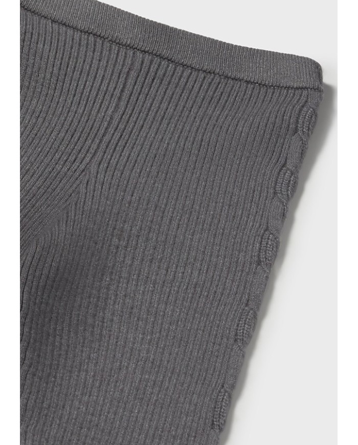 Bernumode | Mayoral: Вязаные леггинсы на девочку 16,45 € Леггинсы для малыша с эластичной поясной резинкой. Выполнены из мягкого и приятного на ощупь трикотажного полотна. Украшены декоративными пуговицами, плетёными элементами и деталями в рубчик, что делает модель не только удобной, но и стильной. Bernumode | Mayoral: Вязаные леггинсы на девочку 16,45 € Леггинсы для малыша с эластичной поясной резинкой. Выполнены из мягкого и приятного на ощупь трикотажного полотна. Украшены декоративными пуговицами, плетёными элементами и деталями в рубчик, что делает модель не только удобной, но и стильной.