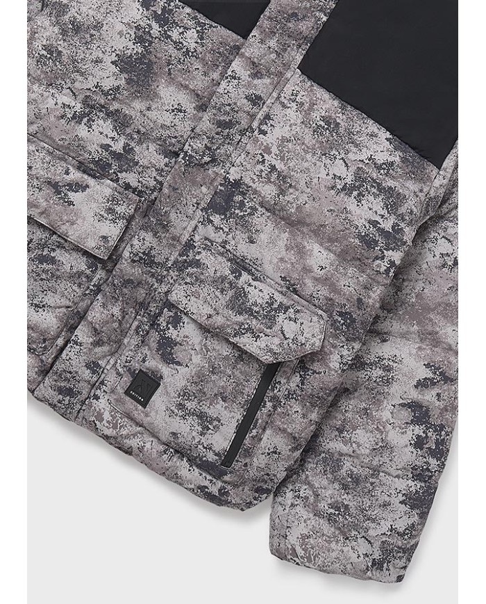 Bernumode | Mayoral: Stilīga jaka pusaudzim 52,48 € Satur pārstrādātu poliestera audumu. Zēnu veste. Apkakle ar kapuci. Centrāla priekšējā aizdare ar rāvējslēdzēju. Mīksta poliestera iekšējā oderējuma kārta. Funkcionālas priekšējās kabatas. Šim modelim ir reversais dizains.