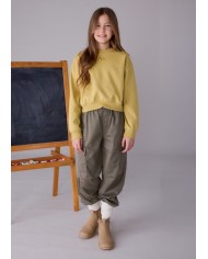 Bernumode | Mayoral: Pullover for girl €21.07 Trendy long-sleeve sweatshirt for girls with a relaxed fit and dropped shoulders. The elasticated hem, cuffs, and neckline ensure a better fit and comfort. Decorated with elegant embroidery, making it a stylish everyday piece.