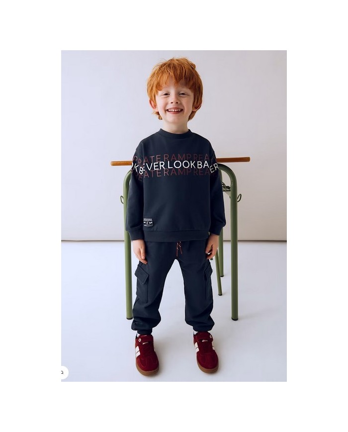 Bernumode | Mayoral: Two-piece tracksuit for boys with sweatshirt and long pants €27.19 Two-piece tracksuit for boys with sweatshirt and long pants.Long-sleeved sweatshirt for boys. Round neckline. Decorative elements: screen print (print).Pants for boys. Elastic waistband with drawstring. Side pockets.