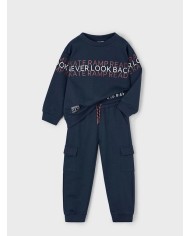 Bernumode | Mayoral: Two-piece tracksuit for boys with sweatshirt and long pants €27.19 Two-piece tracksuit for boys with sweatshirt and long pants.Long-sleeved sweatshirt for boys. Round neckline. Decorative elements: screen print (print).Pants for boys. Elastic waistband with drawstring. Side pockets.