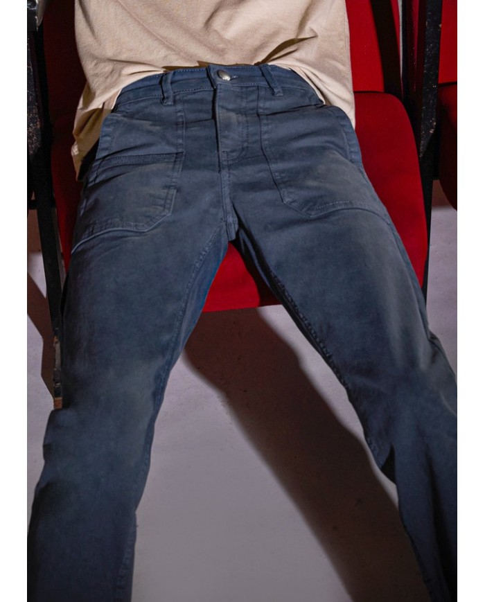 Bernumode | Mayoral: Trousers for boys €27.19 Boy’s trousers. Zip and button fastening. Adjustable inner elastic waistband with buttons for a better fit. Comfortable and versatile denim fabric for everyday looks. For safety reasons, small sizes (2–5 years) will not have a real fly zipper; it will be simulated.