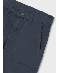 Bernumode | Mayoral: Брюки на мальчика 27,19 € Брюки для мальчика. Застёжка на молнию и пуговицу. Внутренняя регулируемая резинка с пуговицами для лучшей посадки. Удобная и универсальная джинсовая ткань для повседневных образов. В целях безопасности маленькие размеры (2–5 лет) не имеют настоящей молнии в гульфике — она будет имитированной.