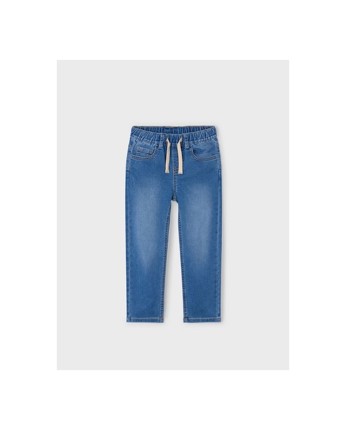 Bernumode | Mayoral: Soft denim jogger pants for boy €23.55 Boys’ long jogger pants, loose at the top and tapered towards the ankle. Perfect for sporty streetwear looks. Elastic waistband with drawstring for a comfortable fit. Made from comfortable cotton denim, easy to mix and match for daily outfits. Choosing Better Cotton supports sustainable production.