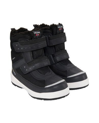 Bernumode | Viking: Squad Warm WP 1V - Sneaker inspired, durable kids winter boot €54.13 Keep your kid's feet warm, dry and looking good at the schoolyard with this durable urban junior winter boot. A waterproof membrane helps feet stay dry throughout the day, while a warm lining keeps them warm. Comfort aside, a cool, urban impression disguises the fact that this boot is built tough: A fully synthetic upper, for example, is further equipped with abrasion-resistant reinforcements. Machine washable at 30 degrees will keep feet looking and feeling fresh, and the thick rubber outsole does more than just provide a contemporary look - it also provides excellent grip that is also made to last.
 Bernumode | Viking: Squad Warm WP 1V - Sneaker inspired, durable kids winter boot €54.13 Keep your kid's feet warm, dry and looking good at the schoolyard with this durable urban junior winter boot. A waterproof membrane helps feet stay dry throughout the day, while a warm lining keeps them warm. Comfort aside, a cool, urban impression disguises the fact that this boot is built tough: A fully synthetic upper, for example, is further equipped with abrasion-resistant reinforcements. Machine washable at 30 degrees will keep feet looking and feeling fresh, and the thick rubber outsole does more than just provide a contemporary look - it also provides excellent grip that is also made to last.
