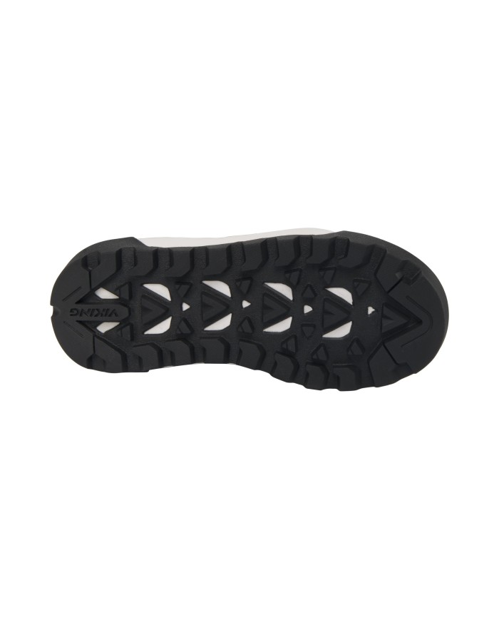 Bernumode | VIKING: Constrictor Warm SC WP 1V SL — Ūdensnecaurlaidīgi un atstarojoši ziemas zābaki pusaudžiem ar augstvērtīgu izolāciju 65,21 € Izsūtiet savu jauno pētnieku uz Mēnesi ar Constrictor Warm SC WP SL — ūdensnecaurlaidīgiem apaviem ar neticamu siltumu. Viking jaunākā inovācija, Solarcore® tehnoloģija, apvieno NASA izstrādātu tehnoloģiju ar ultratenu materiālu, kas kļūst siltāks, kad tas tiek saspiests. Augsta griezuma virsma ir aizsargāta ar papildu pastiprinājumiem purngalā un papēdī, kamēr EVA starpzole nodrošina amortizāciju un izolāciju. Gumijas zole ar dziļiem protektoriem nodrošina augstu saķeri. Papildus, apavu apkakle ir aprīkota ar mīkstu, ērtu materiālu papildu komfortam.
