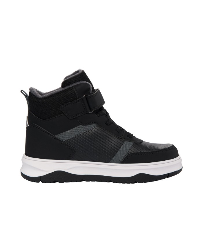 Bernumode | Viking: Squad Warm WP 1V - Sneaker inspired, durable kids winter boot €54.13 Keep your kid's feet warm, dry and looking good at the schoolyard with this durable urban junior winter boot. A waterproof membrane helps feet stay dry throughout the day, while a warm lining keeps them warm. Comfort aside, a cool, urban impression disguises the fact that this boot is built tough: A fully synthetic upper, for example, is further equipped with abrasion-resistant reinforcements. Machine washable at 30 degrees will keep feet looking and feeling fresh, and the thick rubber outsole does more than just provide a contemporary look - it also provides excellent grip that is also made to last.
 Bernumode | Viking: Squad Warm WP 1V - Sneaker inspired, durable kids winter boot €54.13 Keep your kid's feet warm, dry and looking good at the schoolyard with this durable urban junior winter boot. A waterproof membrane helps feet stay dry throughout the day, while a warm lining keeps them warm. Comfort aside, a cool, urban impression disguises the fact that this boot is built tough: A fully synthetic upper, for example, is further equipped with abrasion-resistant reinforcements. Machine washable at 30 degrees will keep feet looking and feeling fresh, and the thick rubber outsole does more than just provide a contemporary look - it also provides excellent grip that is also made to last.