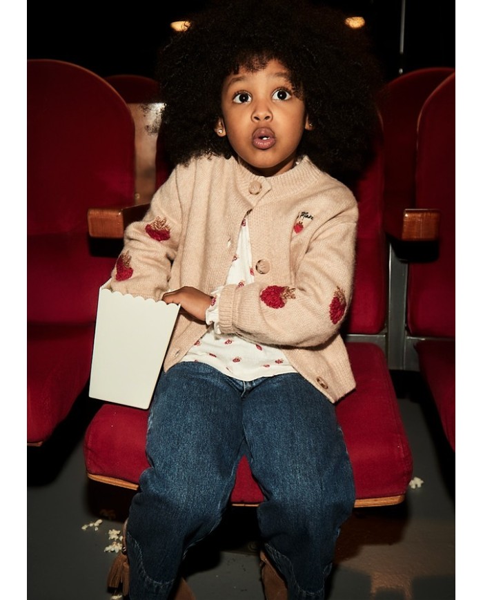 Bernumode | Mayoral: Wide leg denim pants for girls €25.54 Girls’ flared jeans with a wide hem. Elastic adjustable waistband with inner buttons for a perfect fit. Made from comfortable cotton denim, ideal for everyday looks. Features darts and functional front pockets. By choosing Better Cotton, you support sustainable production.