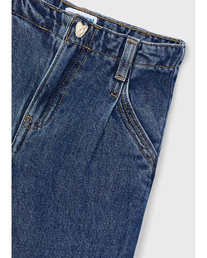 Bernumode | Mayoral: Wide leg denim pants for girls €25.54 Girls’ flared jeans with a wide hem. Elastic adjustable waistband with inner buttons for a perfect fit. Made from comfortable cotton denim, ideal for everyday looks. Features darts and functional front pockets. By choosing Better Cotton, you support sustainable production.