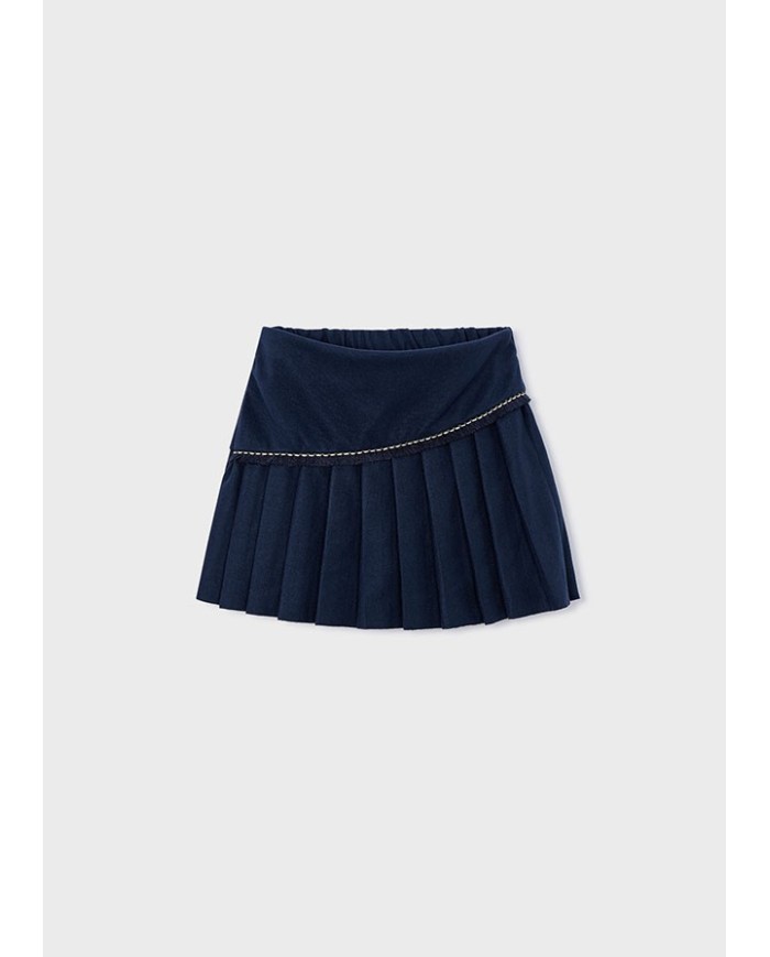 Bernumode | Mayoral: Юбка на девочку 23,55 € Удобная юбка-брюки для девочки с регулируемой внутренней резинкой и пуговицами для идеальной посадки. Выполнена из сочетания разных тканей для уникального дизайна. Внутренний мягкий подклад из полиэстера обеспечивает комфорт. Модель с защипами и декоративными элементами — бахромой. Отличный выбор для стильного и комфортного образа.
 Bernumode | Mayoral: Юбка на девочку 23,55 € Удобная юбка-брюки для девочки с регулируемой внутренней резинкой и пуговицами для идеальной посадки. Выполнена из сочетания разных тканей для уникального дизайна. Внутренний мягкий подклад из полиэстера обеспечивает комфорт. Модель с защипами и декоративными элементами — бахромой. Отличный выбор для стильного и комфортного образа.
