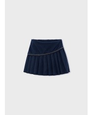 Bernumode | Mayoral: Юбка на девочку 23,55 € Удобная юбка-брюки для девочки с регулируемой внутренней резинкой и пуговицами для идеальной посадки. Выполнена из сочетания разных тканей для уникального дизайна. Внутренний мягкий подклад из полиэстера обеспечивает комфорт. Модель с защипами и декоративными элементами — бахромой. Отличный выбор для стильного и комфортного образа.
 Bernumode | Mayoral: Юбка на девочку 23,55 € Удобная юбка-брюки для девочки с регулируемой внутренней резинкой и пуговицами для идеальной посадки. Выполнена из сочетания разных тканей для уникального дизайна. Внутренний мягкий подклад из полиэстера обеспечивает комфорт. Модель с защипами и декоративными элементами — бахромой. Отличный выбор для стильного и комфортного образа.
