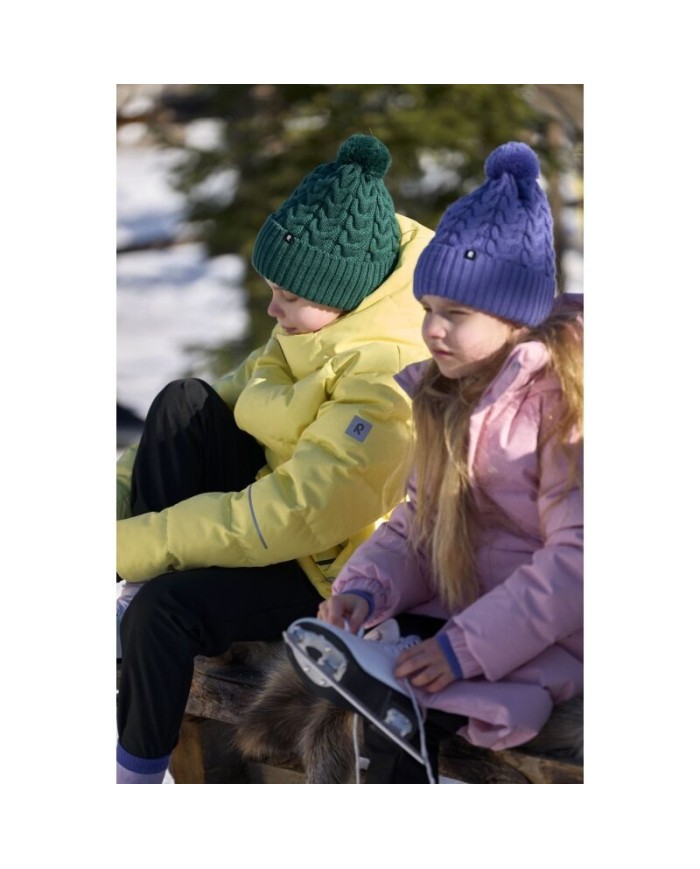 Bernumode | Reima: Bērnu cepure, Routii 28,02 € 
Bērnu trikotāžas pupiņa, kas izgatavota no vilnas jauktas dzijas. Silts stils ar flīsa oderi.
Viena no mūsu šīs sezonas iecienītākajām Reima cepurēm, šī bērnu trikotāžas pupiņa ir izgatavota no siltas vilnas dzijas. Tas ir ideāli piemērots mazuļu sasildīšanai. Pilna flīsa odere ir mājīga un komfortabli, un vēja necaurlaidīgais pārklājums aizsargā ausis.
 Bernumode | Reima: Bērnu cepure, Routii 28,02 € 
Bērnu trikotāžas pupiņa, kas izgatavota no vilnas jauktas dzijas. Silts stils ar flīsa oderi.
Viena no mūsu šīs sezonas iecienītākajām Reima cepurēm, šī bērnu trikotāžas pupiņa ir izgatavota no siltas vilnas dzijas. Tas ir ideāli piemērots mazuļu sasildīšanai. Pilna flīsa odere ir mājīga un komfortabli, un vēja necaurlaidīgais pārklājums aizsargā ausis.