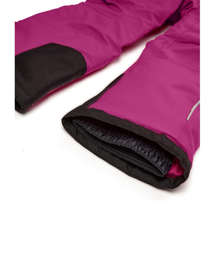 Bernumode | Lego: Kids' waterproof ski pants, LWPOWAI 708  (120 g) €66.90 Durable LEGO® ski pants for kids
These LEGO® ski pants are designed to keep boys and girls comfortable and protected during winter adventures. With a focus on functionality and style, these pants are perfect for skiing and other snowy activities.They have a 10.000 mm water column and are manufactured with fully taped seams to ensure that they keep your son or daughter dry on the playground as well as on the slopes. The durable, breathable, windproof, and even completely waterproof ski pants are reinforced at the leg opening with Cordura reinforcement and have a snow skirt with gripper elastic inside to keep snow out.
Water column of 10,000 mm provides protection from the rain
BIONIC-FINISH ECO® water-repellent finish on the surface
Windproof design to keep the cold at bay
Durability: withstand 60,000 rubs
Cordura reinforcement at the leg opening and inseam for durability
Fully taped seams to ensure that the snowpants are waterproof
Length extension feature inside legs for growing kids
3M reflective piping at the bottom part of the ski pants
Detachable and adjustable suspenders for a perfect fit
The integrated elastics at the waist provide added comfort
Snow skirt with gripper elastic inside bottom legs to keep snow out
Quality YKK main zipper and snap button closure
Zipper pockets on the front
The pants feature a breathable design with a breathability rating of 4,000 g/m2/24hours, ensuring comfort during active play. The reflective thread in the zipper puller at the front pockets adds a touch of safety, while the snap button at the front opening ensures easy wear. Inside the ski pants, there is a smart feature: The length of the trousers can be adjusted by one size, so they can be worn for a longer period of time. All in all, these high-quality ski pants will make your kid's winter adventures even more fun!
Specifications• -15 degrees Celsius / 5 Fahrenheit.• 3M reflective piping.• BIONIC-FINISH ECO® water-repellent finish on the surface.• Breathability: 4.000 g/m2/24hours.• Cordura reinforcement.• Detachable and adjustable suspenders.• Durability: 60.000 rubs.• Elastic at waist sides.• Fully taped seams.• Length extension feature inside legs.• Reflective thread in zipper puller at front pockets.• Snap button at front opening.• Snow skirt with gripper elastic inside bottom legs.• Water column: 10.000 mm.• Windproof.• YKK main zipper.• Zipper pocket(s) on front.
 Bernumode | Lego: Kids' waterproof ski pants, LWPOWAI 708  (120 g) €66.90 Durable LEGO® ski pants for kids
These LEGO® ski pants are designed to keep boys and girls comfortable and protected during winter adventures. With a focus on functionality and style, these pants are perfect for skiing and other snowy activities.They have a 10.000 mm water column and are manufactured with fully taped seams to ensure that they keep your son or daughter dry on the playground as well as on the slopes. The durable, breathable, windproof, and even completely waterproof ski pants are reinforced at the leg opening with Cordura reinforcement and have a snow skirt with gripper elastic inside to keep snow out.
Water column of 10,000 mm provides protection from the rain
BIONIC-FINISH ECO® water-repellent finish on the surface
Windproof design to keep the cold at bay
Durability: withstand 60,000 rubs
Cordura reinforcement at the leg opening and inseam for durability
Fully taped seams to ensure that the snowpants are waterproof
Length extension feature inside legs for growing kids
3M reflective piping at the bottom part of the ski pants
Detachable and adjustable suspenders for a perfect fit
The integrated elastics at the waist provide added comfort
Snow skirt with gripper elastic inside bottom legs to keep snow out
Quality YKK main zipper and snap button closure
Zipper pockets on the front
The pants feature a breathable design with a breathability rating of 4,000 g/m2/24hours, ensuring comfort during active play. The reflective thread in the zipper puller at the front pockets adds a touch of safety, while the snap button at the front opening ensures easy wear. Inside the ski pants, there is a smart feature: The length of the trousers can be adjusted by one size, so they can be worn for a longer period of time. All in all, these high-quality ski pants will make your kid's winter adventures even more fun!
Specifications• -15 degrees Celsius / 5 Fahrenheit.• 3M reflective piping.• BIONIC-FINISH ECO® water-repellent finish on the surface.• Breathability: 4.000 g/m2/24hours.• Cordura reinforcement.• Detachable and adjustable suspenders.• Durability: 60.000 rubs.• Elastic at waist sides.• Fully taped seams.• Length extension feature inside legs.• Reflective thread in zipper puller at front pockets.• Snap button at front opening.• Snow skirt with gripper elastic inside bottom legs.• Water column: 10.000 mm.• Windproof.• YKK main zipper.• Zipper pocket(s) on front.