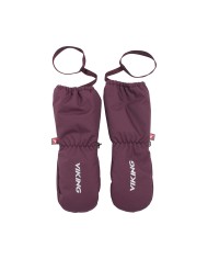 Bernumode | VIKING: Варежки Expower Insulated для детей — сверхтеплые с Primaloft 24,71 € Ключевые особенности:


Прочные и водонепроницаемые: Эти варежки предназначены для защиты от непогоды, сохраняя ваши руки сухими и теплыми.


Защита от ветра: Полная защита от холодного ветра.


Изоляция PrimaLoft®: Легкий и качественный утеплитель, который обеспечивает тепло без ущерба для комфорта.


Отражающие элементы: Повышенная видимость при слабом освещении для дополнительной безопасности.


Материал, удобный для захвата: Специальный материал для лучшего захвата, что облегчает детям управление предметами.


Экологичный: Сделано из переработанных материалов, что является устойчивым выбором для родителей.


Bionic Finish® ECO: Водоотталкивающее покрытие, которое защищает варежки от влаги и сохраняет их сухими.


Дополнительная информация:


Водонепроницаемость: &gt; 15 000 мм


Паропроницаемость: &gt; 7 000 г/м²/24ч


Износостойкость: 3/5


Защита от ветра: 3/3


Эти варежки идеально подходят для того, чтобы держать детей в тепле и защищенности во время зимних прогулок. Сочетание утепляющих материалов, экологичного дизайна и удобных функций делает их отличным выбором для холодной погоды.
