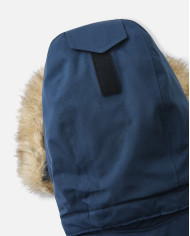 Bernumode | Reima: Zēnu ziemas jaka/parka Reimatec, Ajaton (160 g) 118,17 € 
         Visas šuves hermētiski izolētas
         Gluda poliestera odere
         Fellex® izolācija
         Droša, atvienojama un regulējama kapuce ar noņemamu mākslīgās kažokādas apmali
         Regulējamas manšetes
         Divas kabatas ar pārlokiem
         Krūšu kabata ar rāvējslēdzēju
         Regulējams viduklis

