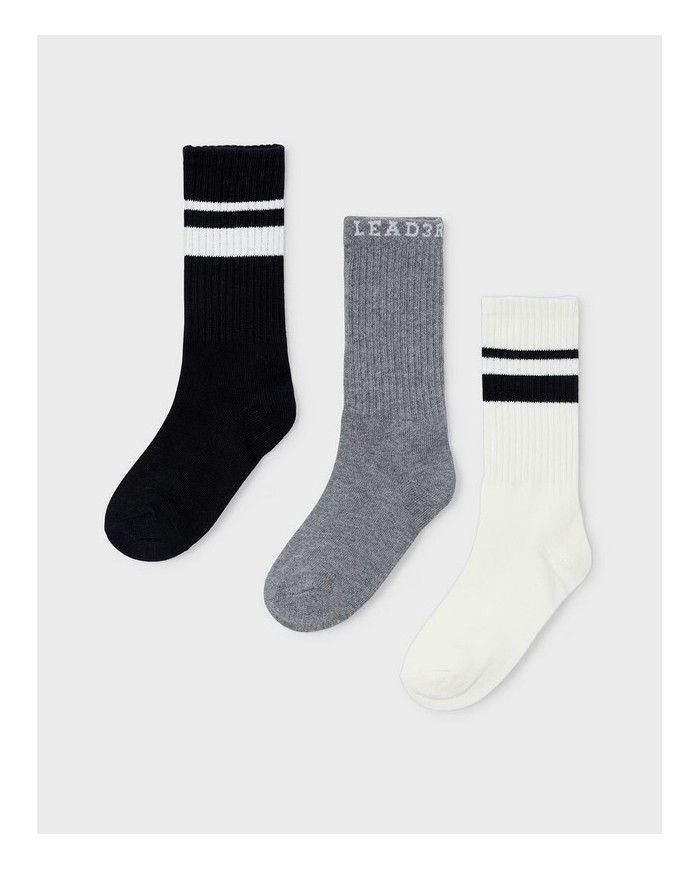 Bernumode | Mayoral: Set of 3 socks for boy €10.33 Set of 3 pairs of children’s socks made from organic cotton. Soft, comfortable, and safe for delicate skin. Perfect for everyday wear.