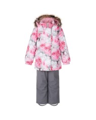 Bernumode | LENNE: Зимний комплект RIMONA 330 г +  150 г 101,75 € В изготовлении одежды Active учитываются преобладающие в Эстонии и Северных странах погодные условия, предъявляющие к изделиям особо высокие требования. Используются специально изготовленные высокотехнологичные ткани, предохраняющие ребенка от переохлаждения, практичные в эксплуатации и легкие в уходе. Основными целями развития продукции Lenne являются безопасность, удобство, простота в уходе, практичность.Ткань-Active – водонепроницаемая дышащая ткань. Изделия из серии Active: легки по весу, ветрозащитные и теплые, дышащие, водоотталкивающие, прочные и легки в уходе.Водостойкость: 5 000/10 000 ммВоздухопроводимость: 5 000/10 000 g/m2/24h
Зимний комплект для девочки.
Всепогодный комплект со светоотражающим принтом в верхней части подходит для ношения в зимний период.
Зимний комплект Lenne для девочек защищен от воды, ветра и дождя. Брюки с регулируемыми подтяжками согревают спину вашего ребенка даже во время активной игры. В дизайне изделия присутствуют светоотражающие детали, которые сделают вашего ребенка заметным даже в самую темную зиму. Надежный капюшон на кнопках отстегивается от изделия, если оно застревает.
Высокотехнологичная ткань Active+ имеет водонепроницаемую мембрану, которая предотвращает проникновение воды через изделие. При этом он обладает способностью испарять пот. ◆Водонепроницаемость: водяной столб 5 000/10 000 мм ◆Воздухопроницаемость: паропроницаемость 5 000/10 000 г/м²/24ч ◆Ветрозащита: воздухопроницаемость 0 л/м²с ◆Водо- и грязеотталкивание: покрытие DWR (Durable Water Repellent)
Утеплитель EXTRA WARM ⁑⁑ – лучший выбор для морозной погоды. Дышащая ткань не дает вашему ребенку потеть. Теплоудерживающая способность намного выше, чем у обычной ваты. Обеспечивает комфорт и свободу движений при температуре от -1 до -30°C. 
Манжет с подкладкой из мягкого меха. Эта уникальная деталь для верхней одежды защитит нежную кожу вашего малыша от трения о прочную и износостойкую ткань. Отдайте предпочтение этому незаменимому решению при выборе верхней одежды.
Петля для крепления отражателя.
 Bernumode | LENNE: Зимний комплект RIMONA 330 г +  150 г 101,75 € В изготовлении одежды Active учитываются преобладающие в Эстонии и Северных странах погодные условия, предъявляющие к изделиям особо высокие требования. Используются специально изготовленные высокотехнологичные ткани, предохраняющие ребенка от переохлаждения, практичные в эксплуатации и легкие в уходе. Основными целями развития продукции Lenne являются безопасность, удобство, простота в уходе, практичность.Ткань-Active – водонепроницаемая дышащая ткань. Изделия из серии Active: легки по весу, ветрозащитные и теплые, дышащие, водоотталкивающие, прочные и легки в уходе.Водостойкость: 5 000/10 000 ммВоздухопроводимость: 5 000/10 000 g/m2/24h
Зимний комплект для девочки.
Всепогодный комплект со светоотражающим принтом в верхней части подходит для ношения в зимний период.
Зимний комплект Lenne для девочек защищен от воды, ветра и дождя. Брюки с регулируемыми подтяжками согревают спину вашего ребенка даже во время активной игры. В дизайне изделия присутствуют светоотражающие детали, которые сделают вашего ребенка заметным даже в самую темную зиму. Надежный капюшон на кнопках отстегивается от изделия, если оно застревает.
Высокотехнологичная ткань Active+ имеет водонепроницаемую мембрану, которая предотвращает проникновение воды через изделие. При этом он обладает способностью испарять пот. ◆Водонепроницаемость: водяной столб 5 000/10 000 мм ◆Воздухопроницаемость: паропроницаемость 5 000/10 000 г/м²/24ч ◆Ветрозащита: воздухопроницаемость 0 л/м²с ◆Водо- и грязеотталкивание: покрытие DWR (Durable Water Repellent)
Утеплитель EXTRA WARM ⁑⁑ – лучший выбор для морозной погоды. Дышащая ткань не дает вашему ребенку потеть. Теплоудерживающая способность намного выше, чем у обычной ваты. Обеспечивает комфорт и свободу движений при температуре от -1 до -30°C. 
Манжет с подкладкой из мягкого меха. Эта уникальная деталь для верхней одежды защитит нежную кожу вашего малыша от трения о прочную и износостойкую ткань. Отдайте предпочтение этому незаменимому решению при выборе верхней одежды.
Петля для крепления отражателя.