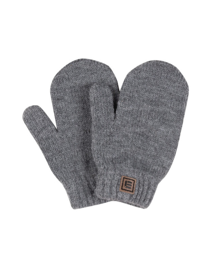 Bernumode | Lenne: Dūraiņi MITT 5,70 € Dūraiņi Lenne 22344B Mitt ir izgatavoti no 100 % dabīgas vilnas — materiāla, kas nodrošina siltumu un maigumu mazuļa rokām aukstā laikā. Vilna darbojas kā dabīgs termoregulators, tāpēc rociņas jūtas silti un brīvi elpojoši. Vieglā noskaņa un augsta kvalitāte no Igaunijas zīmola Lenne nodrošina, ka šie dūraiņi kļūs par uzticamu pavadoni ziemā.
 Bernumode | Lenne: Dūraiņi MITT 5,70 € Dūraiņi Lenne 22344B Mitt ir izgatavoti no 100 % dabīgas vilnas — materiāla, kas nodrošina siltumu un maigumu mazuļa rokām aukstā laikā. Vilna darbojas kā dabīgs termoregulators, tāpēc rociņas jūtas silti un brīvi elpojoši. Vieglā noskaņa un augsta kvalitāte no Igaunijas zīmola Lenne nodrošina, ka šie dūraiņi kļūs par uzticamu pavadoni ziemā.